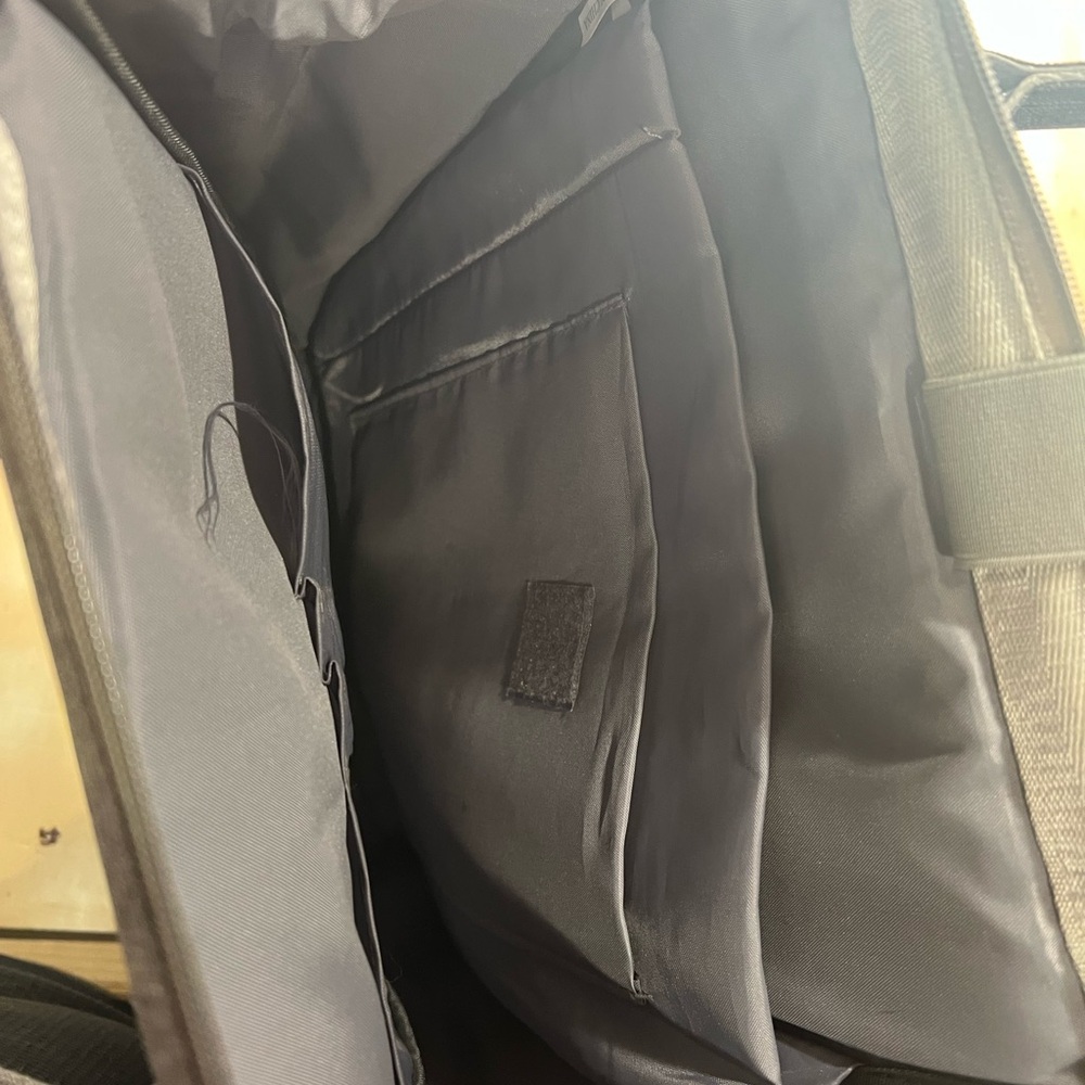 Travel backpack - Picture 4 of 13